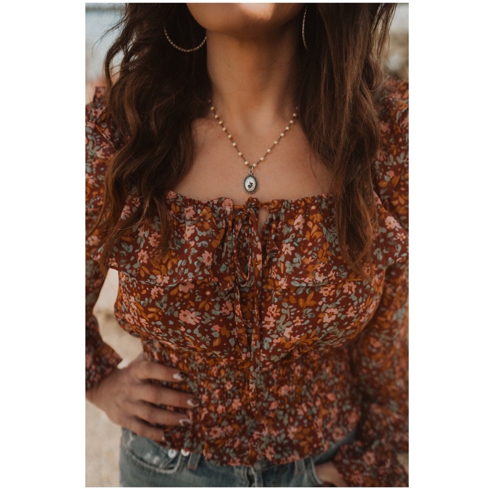 Dress Forum LA Smocked Floral Long Balloon Sleeve Cropped Blouse Top Size Medium